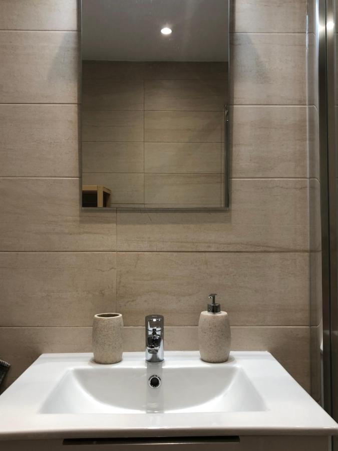 Victoria Luxury Beachfront Apartment In Benalmadena Costa Bagian luar foto