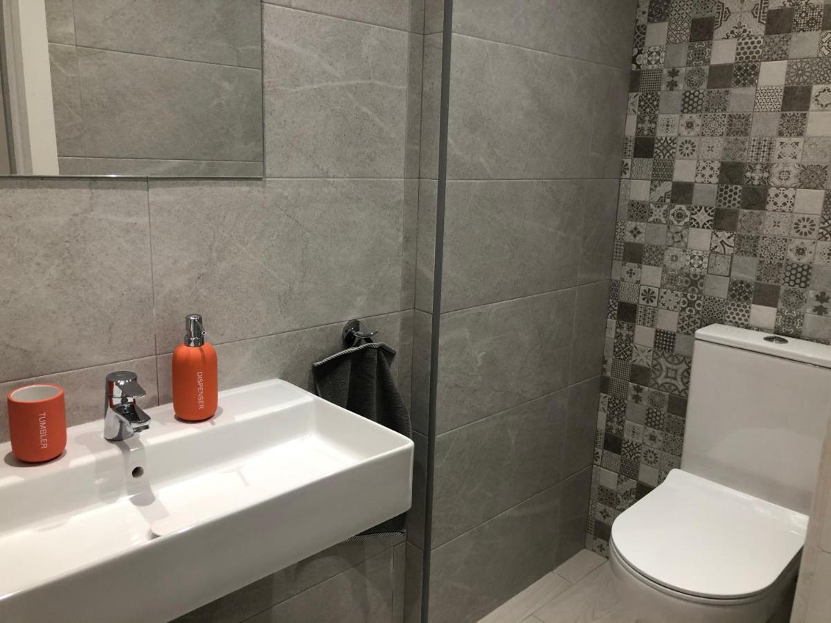 Victoria Luxury Beachfront Apartment In Benalmadena Costa Bagian luar foto