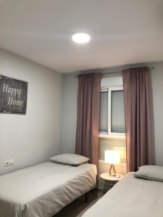Victoria Luxury Beachfront Apartment In Benalmadena Costa Bagian luar foto