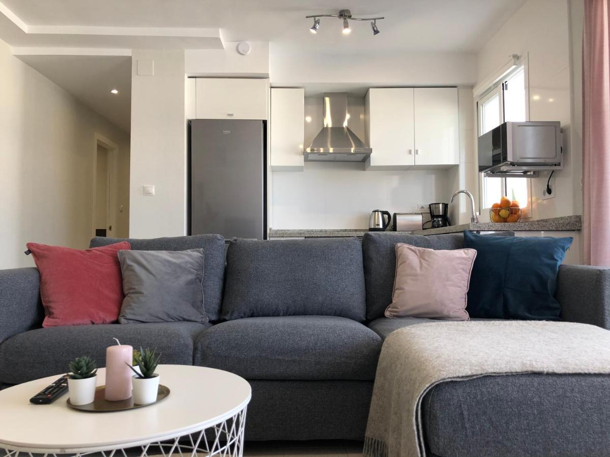 Victoria Luxury Beachfront Apartment In Benalmadena Costa Bagian luar foto